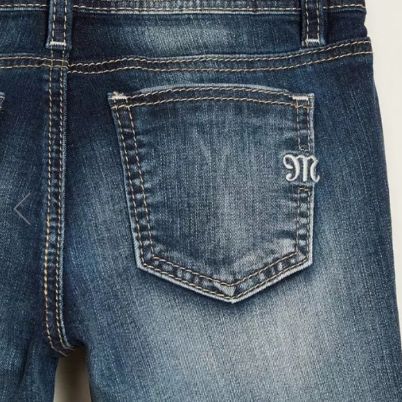 Miss Me Jean's - Picture 3 of 9